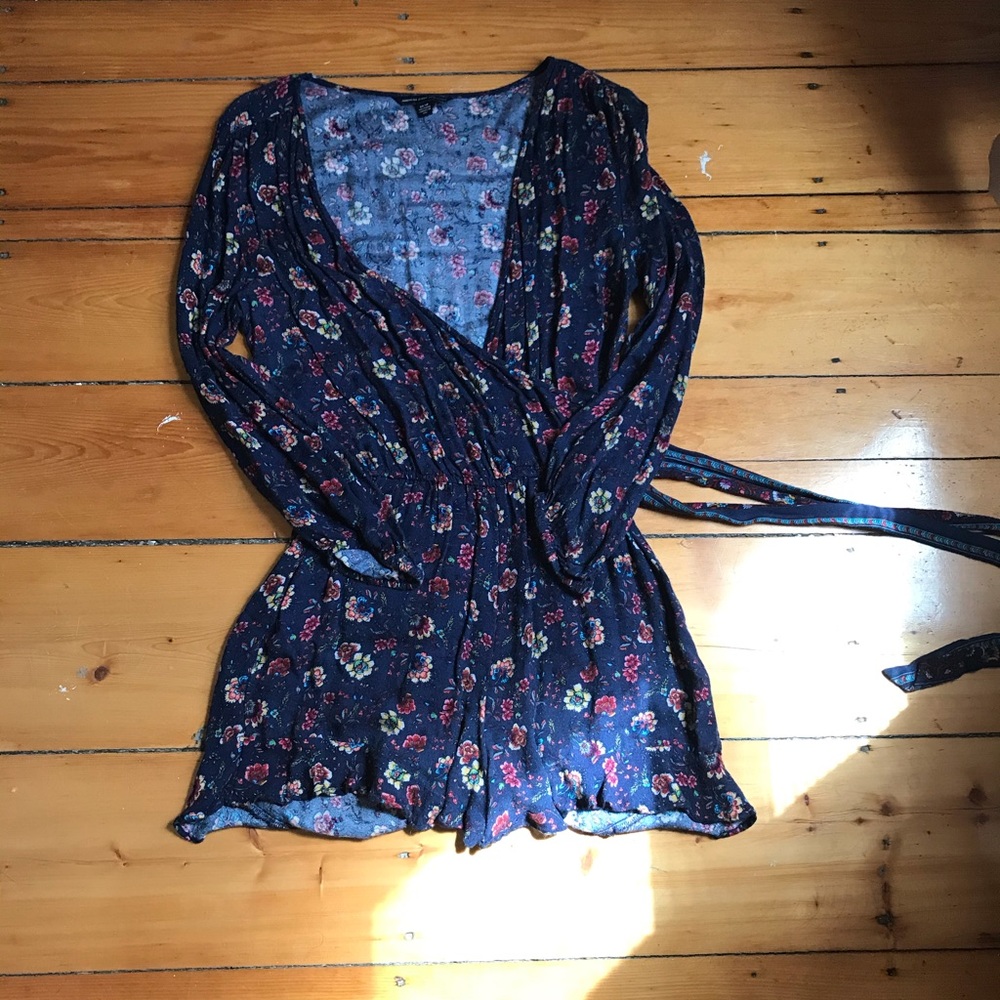 American Eagle long sleeve romper